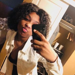 Meet your Posher, Royalty